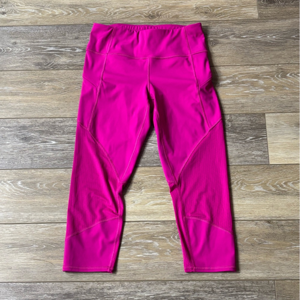 Athleta Leggings Mesh Contender Womens Sz S Pink Capri Workout Gym Barbie Lounge